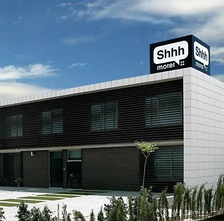 Hotel Shhh 4*