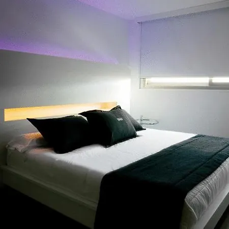 Hotel Shhh 4*