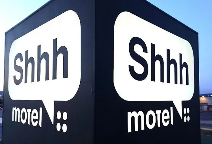Shhh 호텔